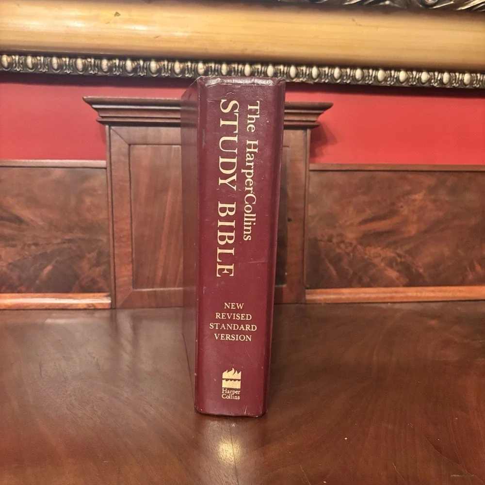 HarperCollins Study Bible NRSV New Revised Standard Version Hardcover‎ Red Maps
